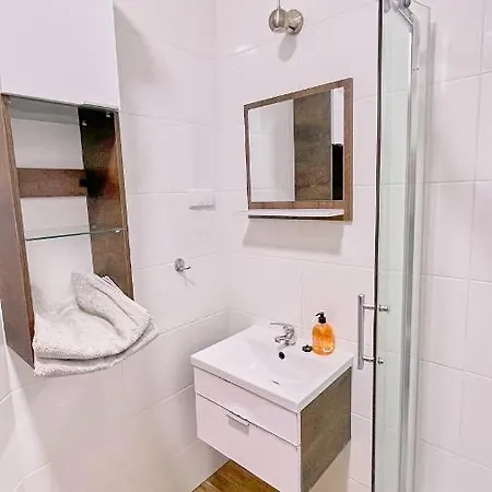 Apartment Pod Zaglami Teresa Strzemkowska Bialogora