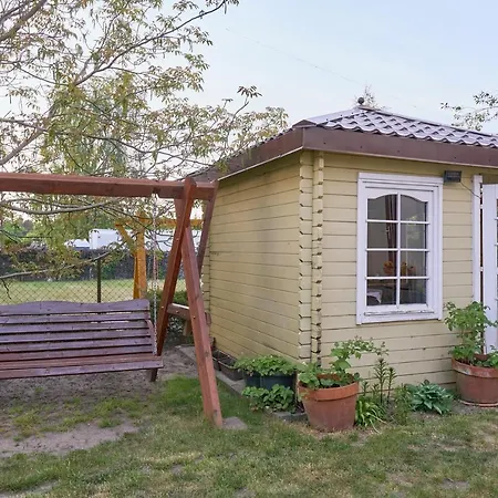 Pod Zaglami Teresa Strzemkowska