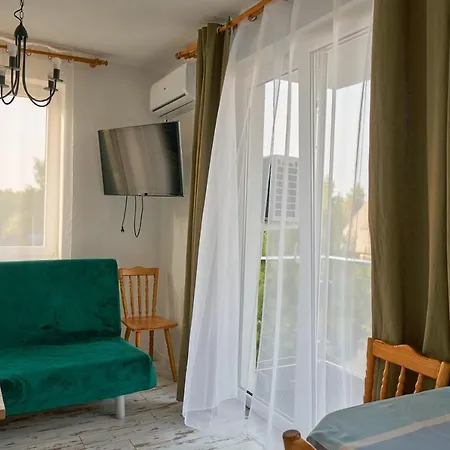 Pod Zaglami Teresa Strzemkowska Białogóra