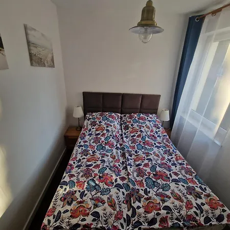 Apartment Pod Zaglami Teresa Strzemkowska Bialogora