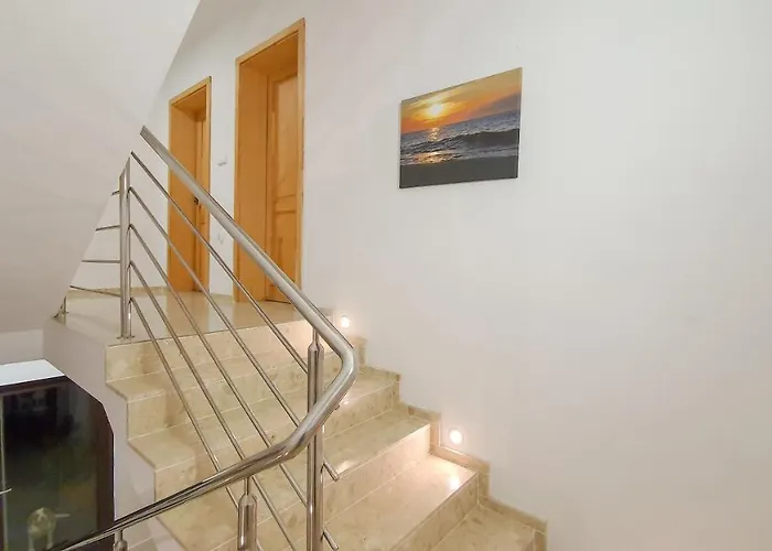 Apartment Pod Zaglami Teresa Strzemkowska Białogóra