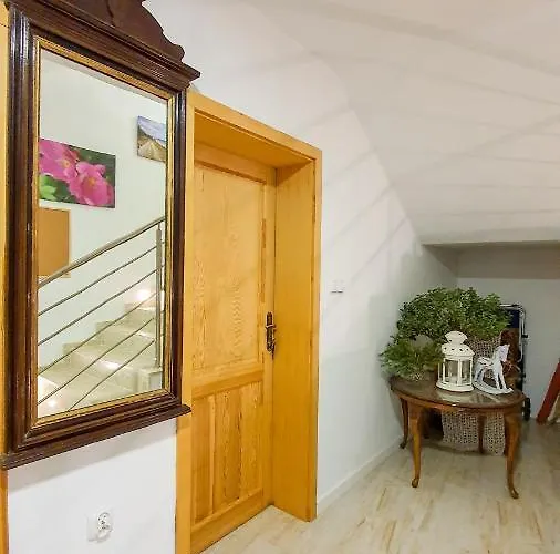 Pod Zaglami Teresa Strzemkowska Apartment Białogóra