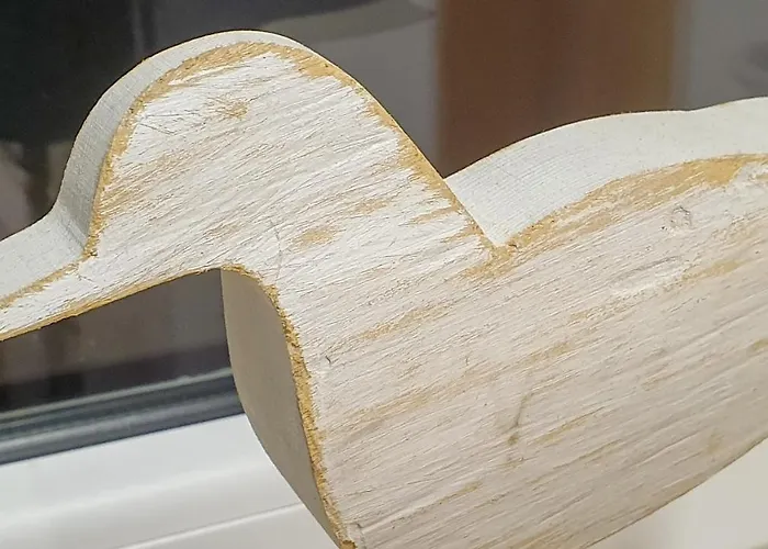 Pod Zaglami Teresa Strzemkowska *