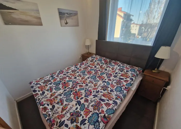 Pod Zaglami Teresa Strzemkowska Białogóra